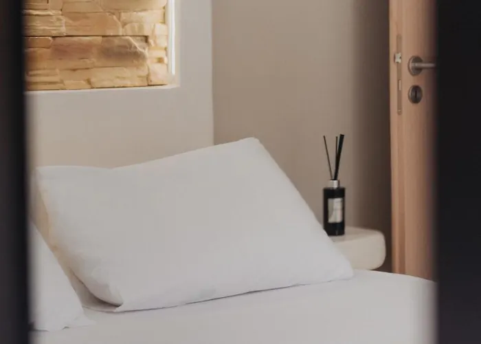 Aquarial * Naxos City